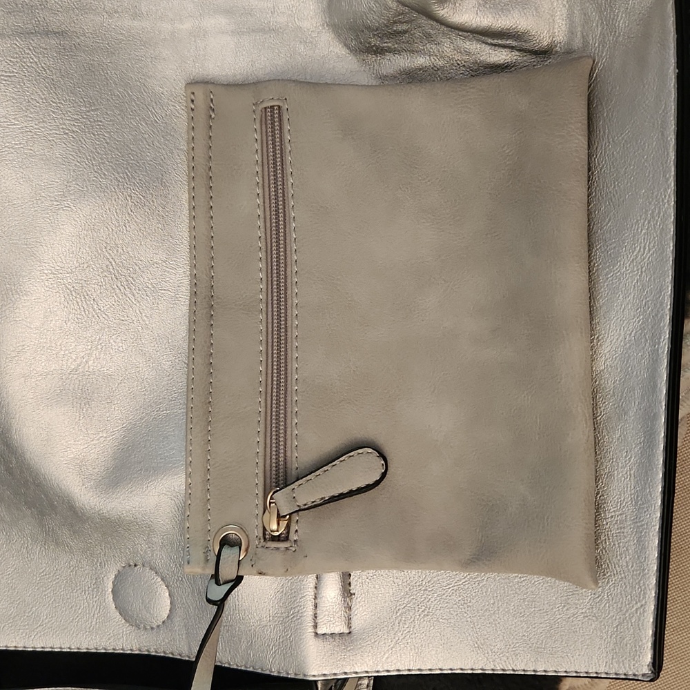 SILVER TOTE - Picture 5 of 6